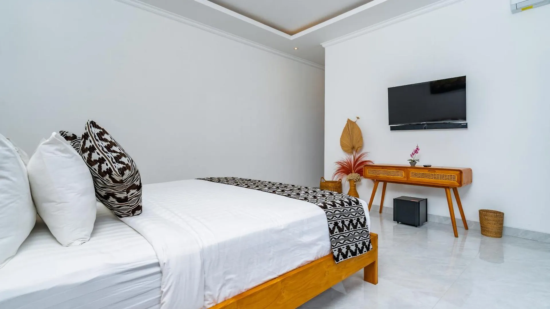 Made Ubud Villa Indonesia